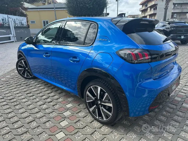 Peugeot 208 2021 photo 5