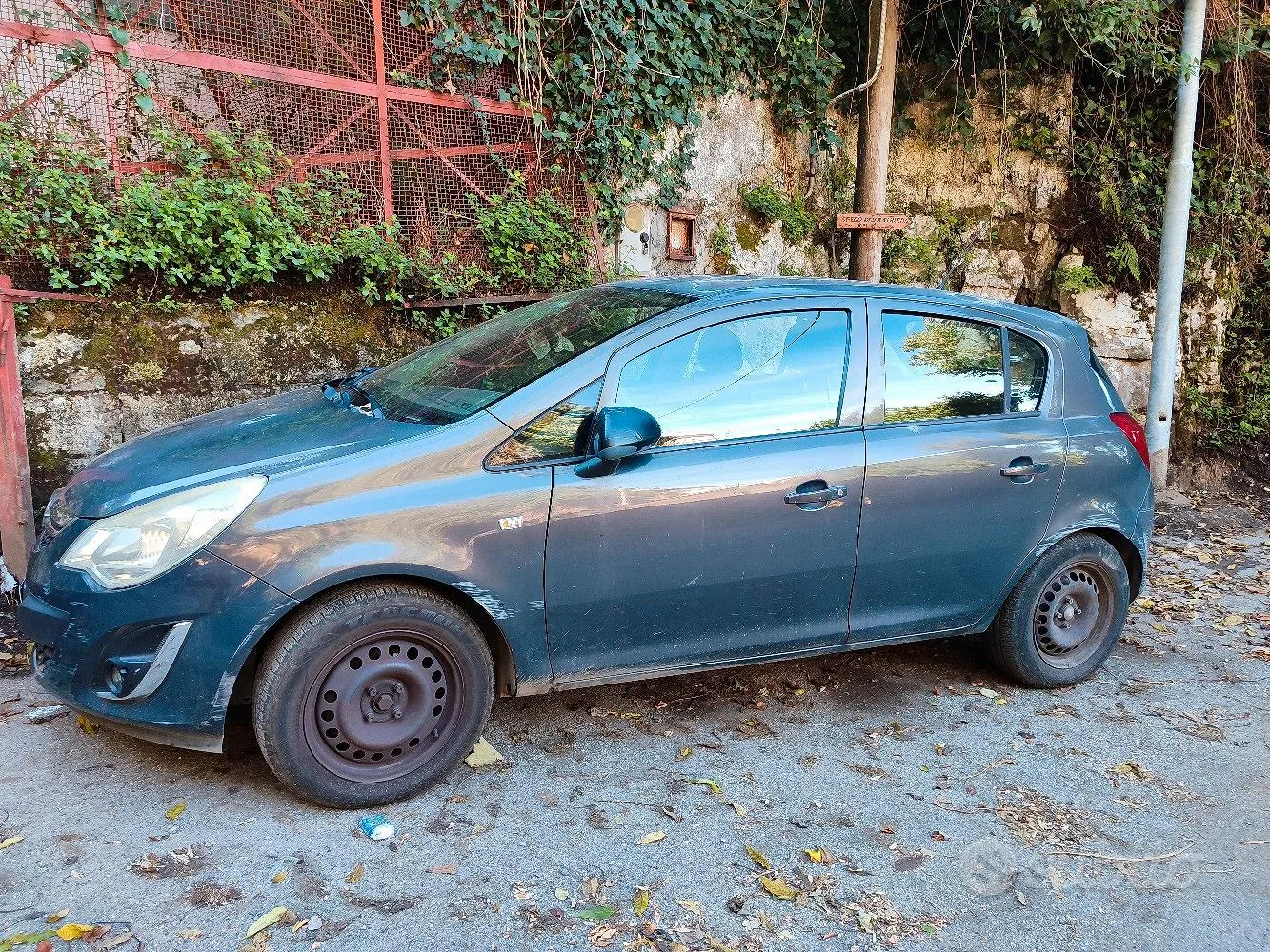 Opel Corsa 2013 photo 2