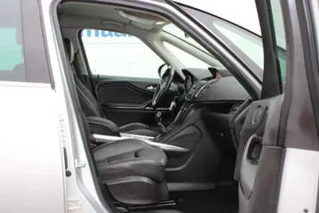 Opel Zafira Tourer 2015 photo 3