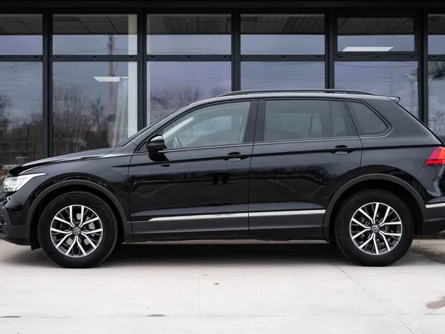 Volkswagen Tiguan 2021 photo 2