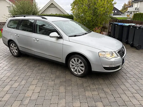 Volkswagen Passat 2009 photo 2