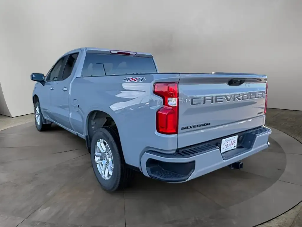 Chevrolet Silverado 1500 2025 photo 3