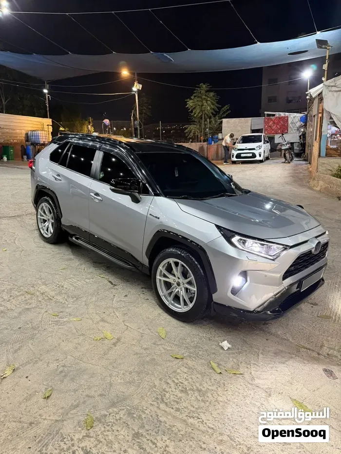 Toyota Rav 4 2022 photo 2