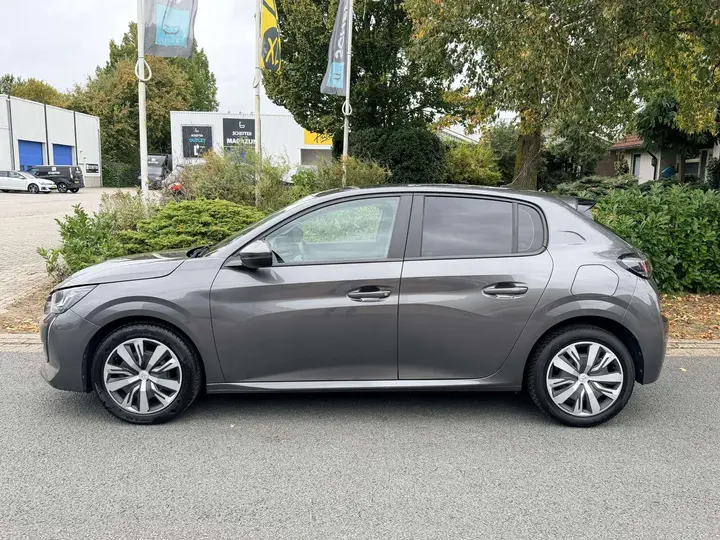 Peugeot 208 2020 photo 2