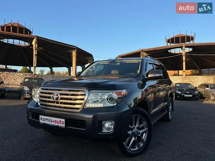 Toyota Land Cruiser