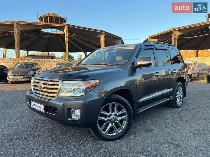 Toyota Land Cruiser 2012 photo 4