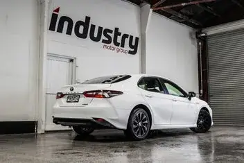 Toyota Camry 2022 photo 3