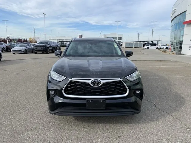 Toyota Highlander 2026 photo 2
