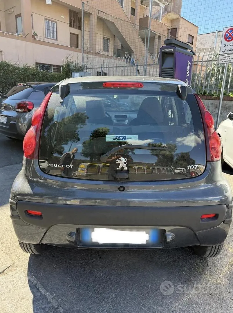 Peugeot 107 2013 photo 2