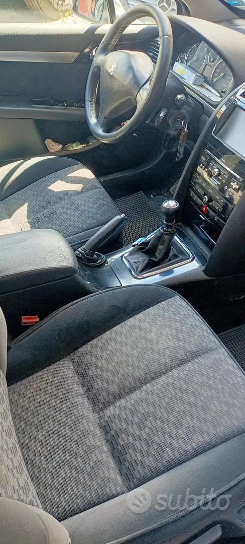 Peugeot 407 2010 photo 3