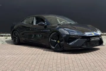 Lotus Emeya 2025 photo 2