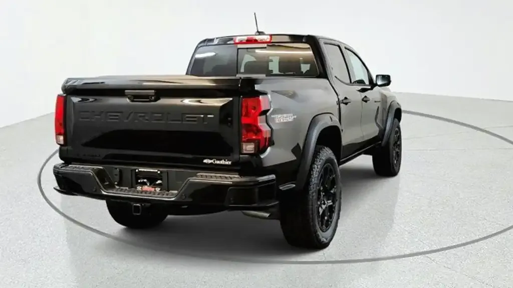 Chevrolet Colorado 2026 photo 3