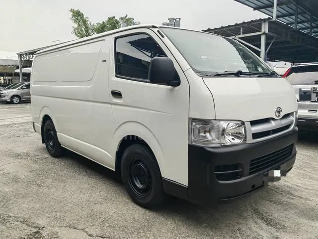 Toyota Hiace