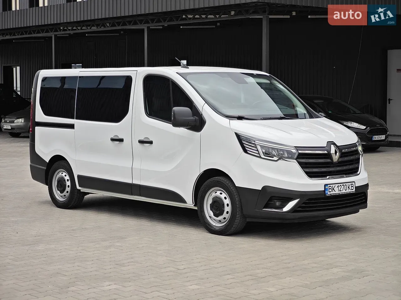Renault Trafic 2022 photo 2