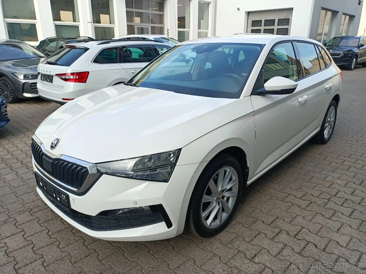 Skoda Scala 2023 photo 2