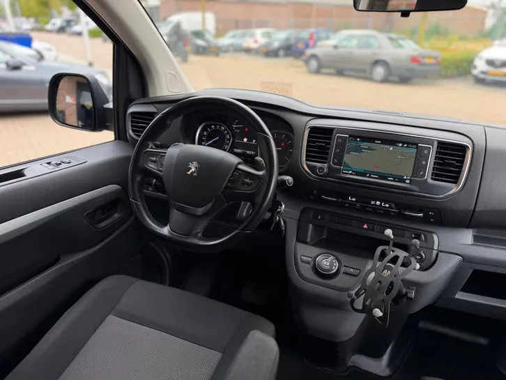 Peugeot Expert 2019 photo 2