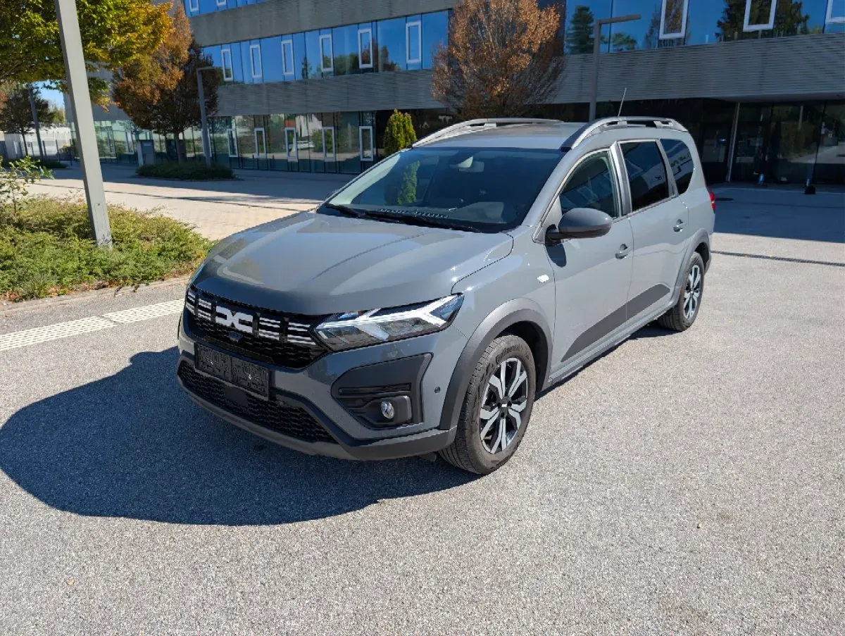 Dacia Jogger 2024 photo 2