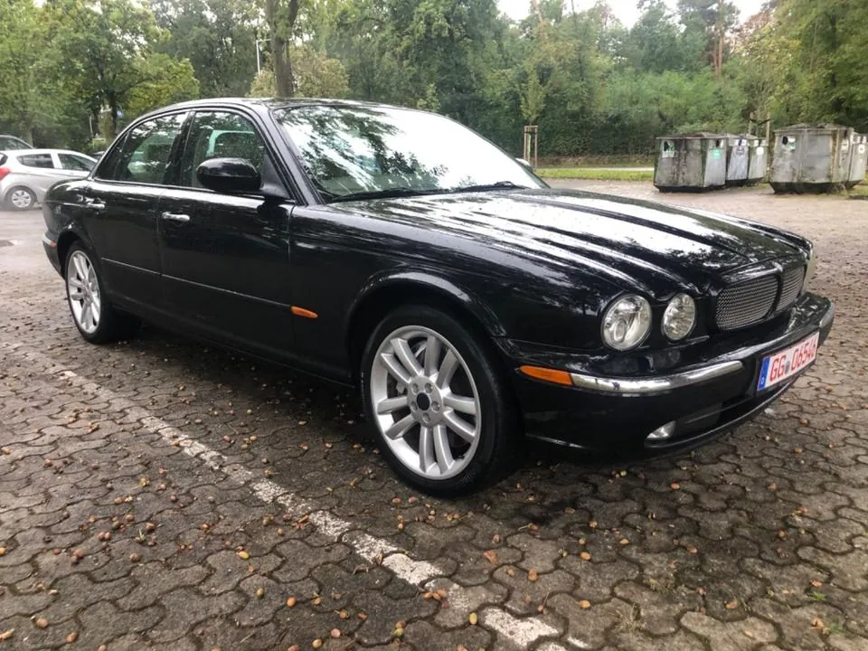 Jaguar Xjr