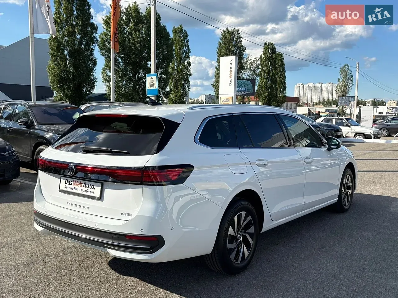 Volkswagen Passat 2025 photo 5