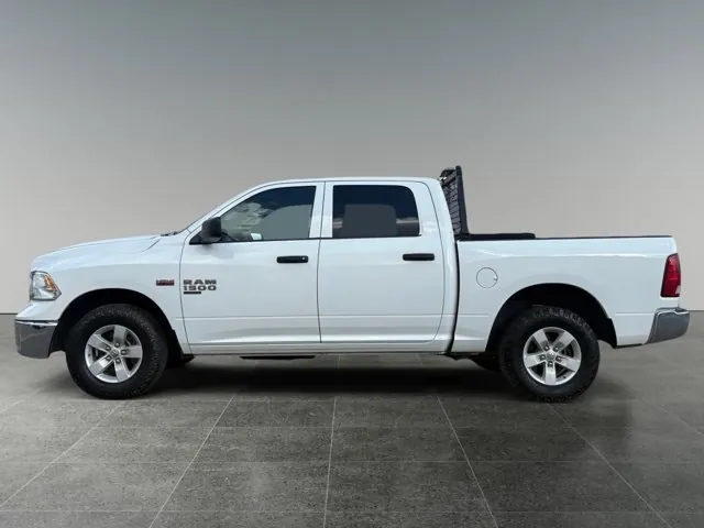 Ram 1500 Classic 2023 photo 2