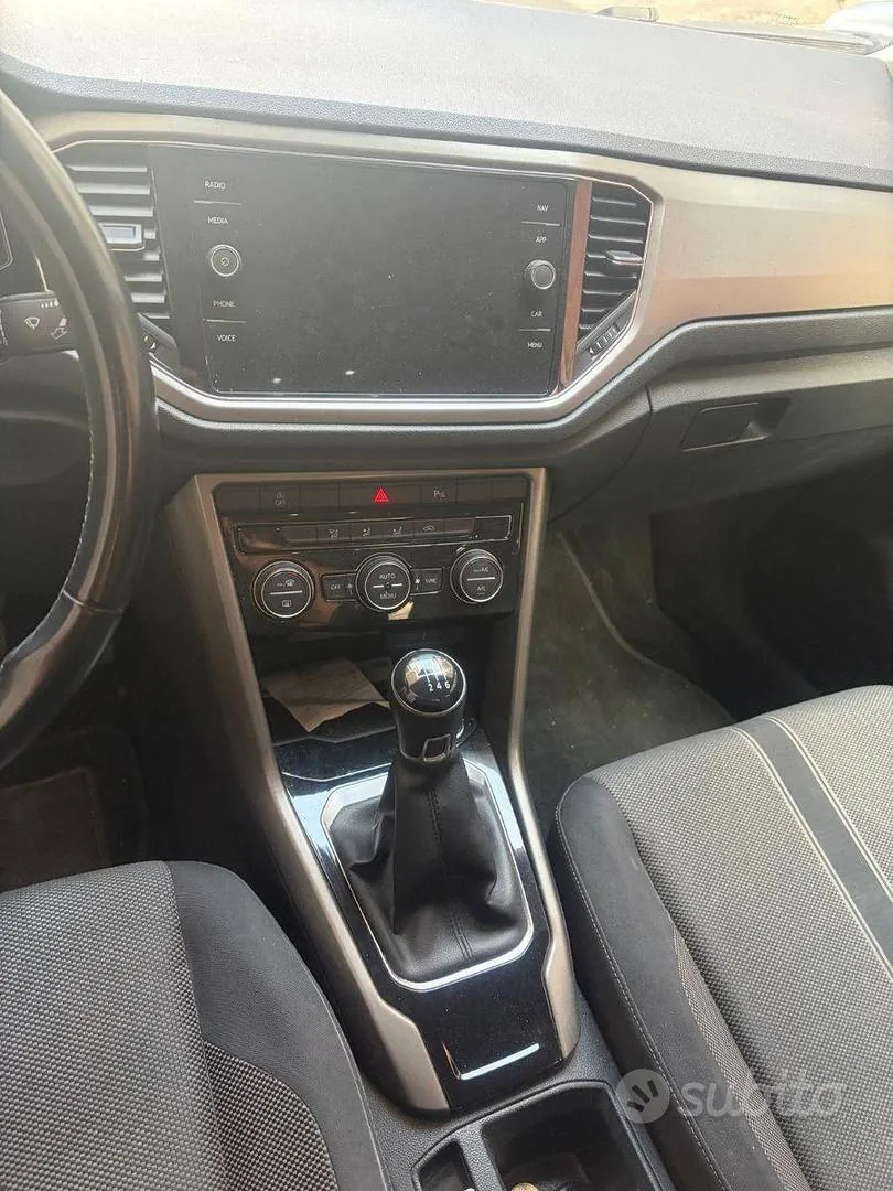 Volkswagen T-Roc 2022 photo 5