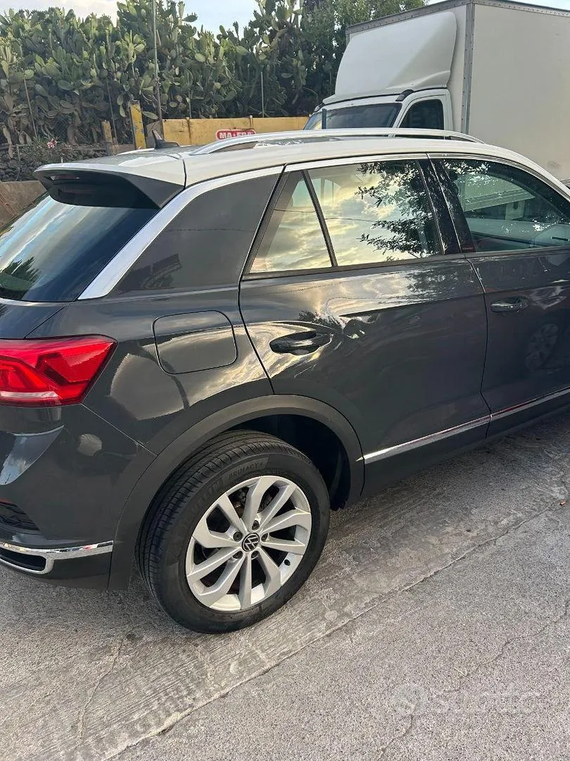 Volkswagen T-Roc 2022 photo 3