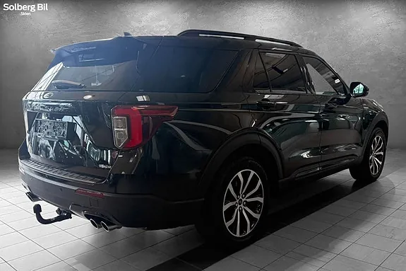 Ford Explorer 2022 photo 4