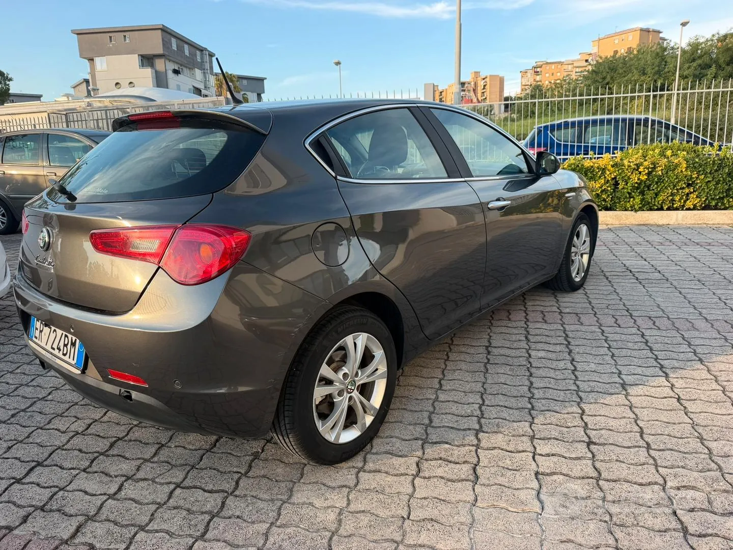 Alfa Romeo Giulietta 2013 photo 2