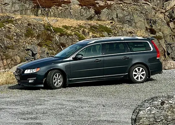 Volvo V70 2014 photo 2