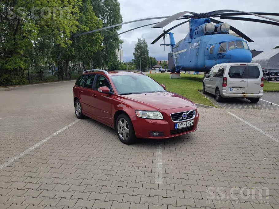 Volvo V50