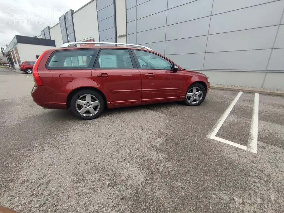 Volvo V50 2011 photo 3