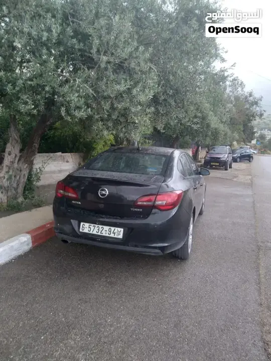 Opel Astra 2013 photo 2