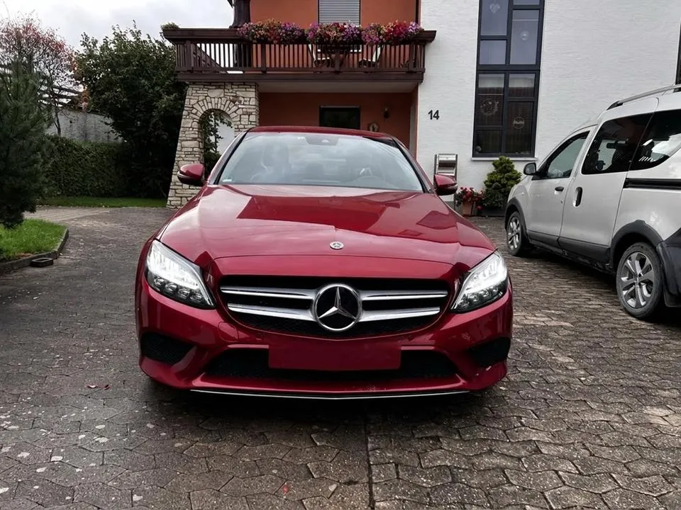 Mercedes-Benz 220D