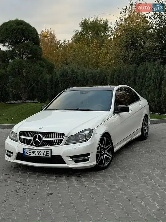 Mercedes-Benz C-Class