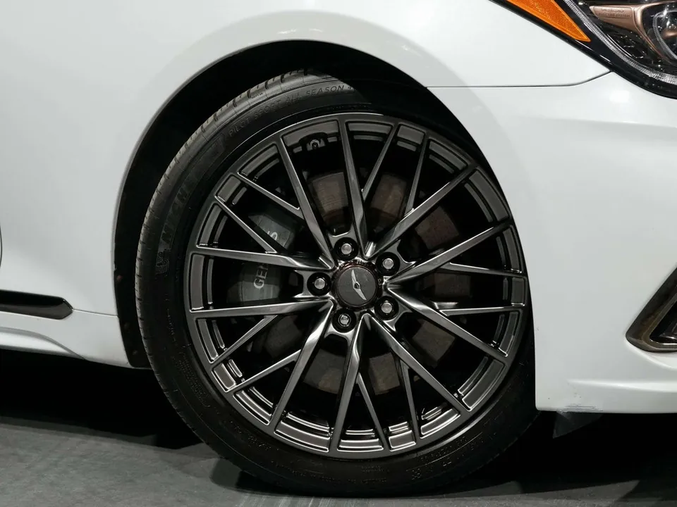 Genesis G80 2018 photo 5
