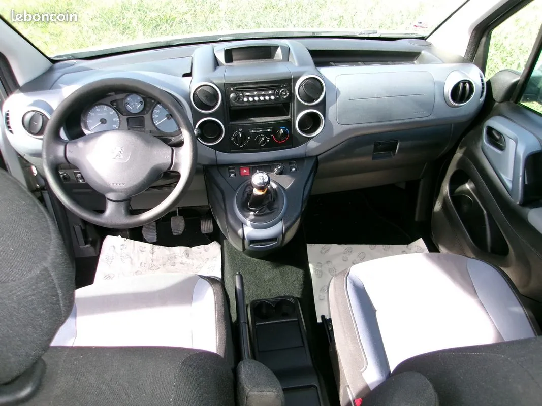 Peugeot Partner Tepee 2013 photo 4