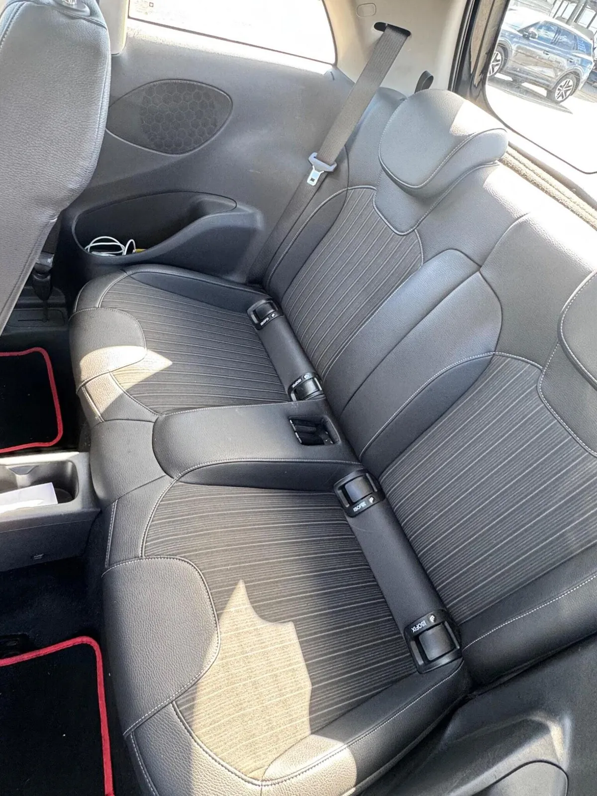 Vauxhall Adam 2015 photo 5