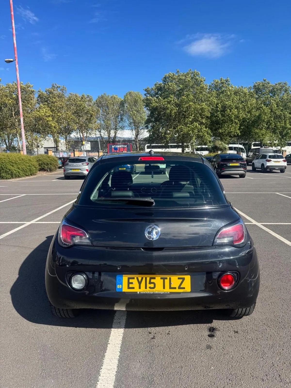 Vauxhall Adam 2015 photo 2