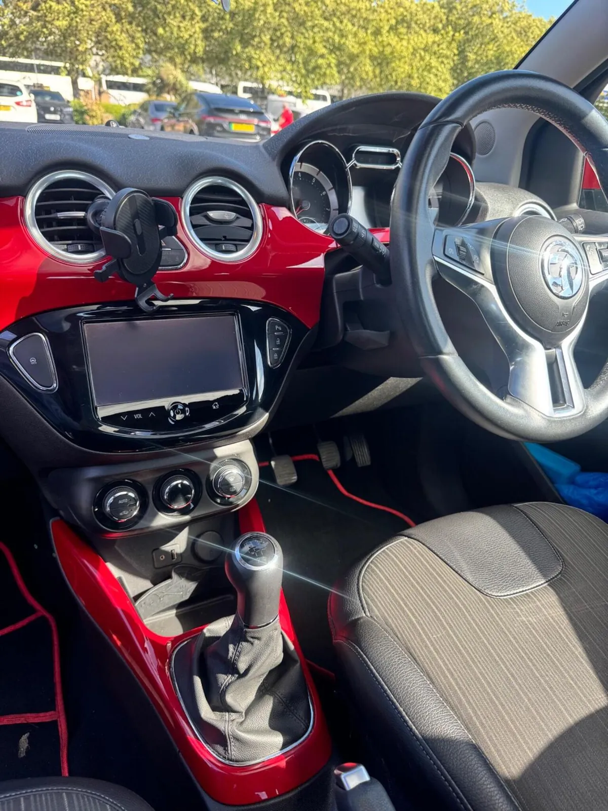 Vauxhall Adam 2015 photo 3