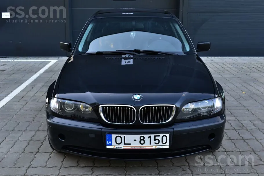 BMW 330 2002 photo 2