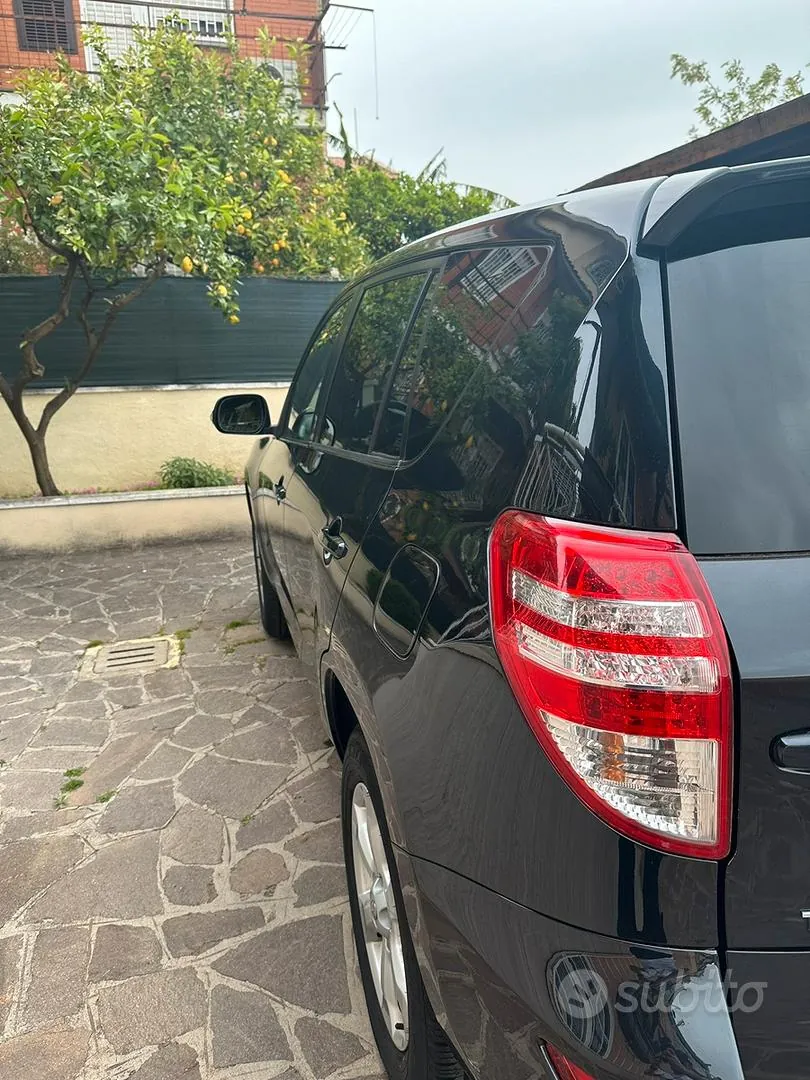 Toyota Rav4 2011 photo 5