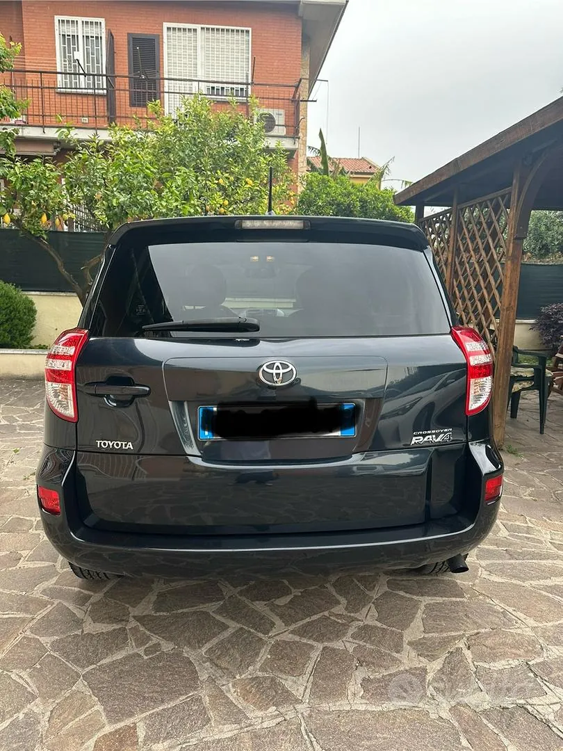 Toyota Rav4 2011 photo 4