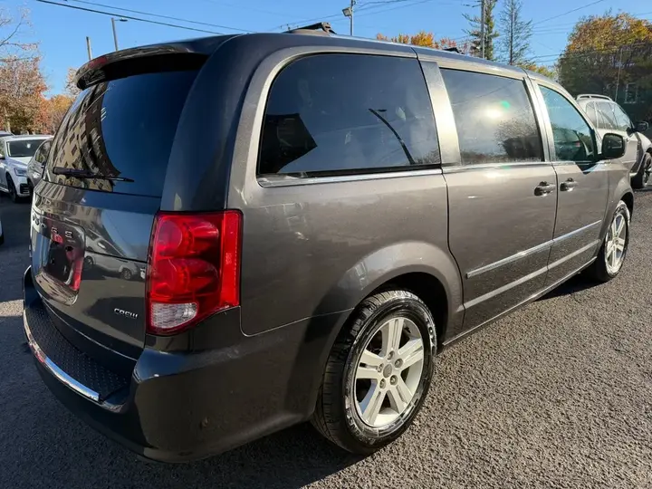 Dodge Grand Caravan 2016 photo 4
