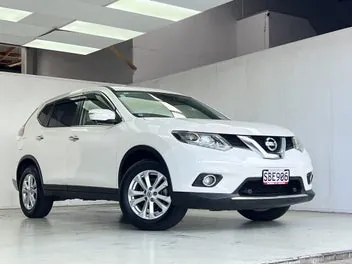 Nissan X-Trail 2015 photo 2