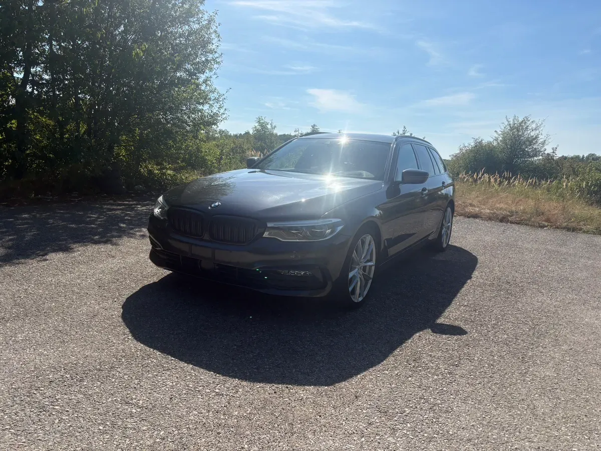 BMW 5 Series 2018 photo 3