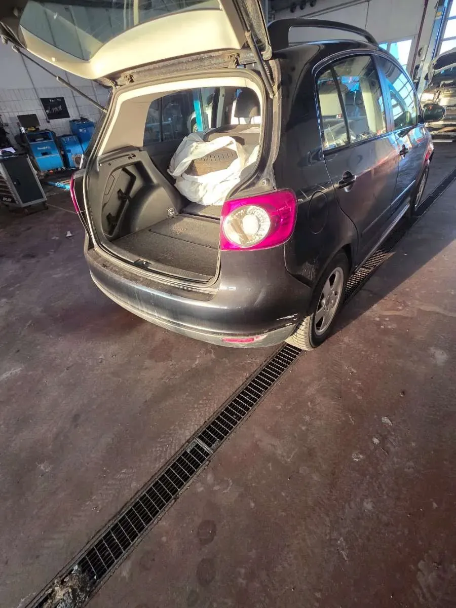 Volkswagen Golf Plus 2008 photo 3