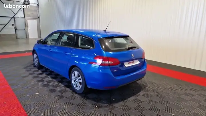 Peugeot 308 2020 photo 3