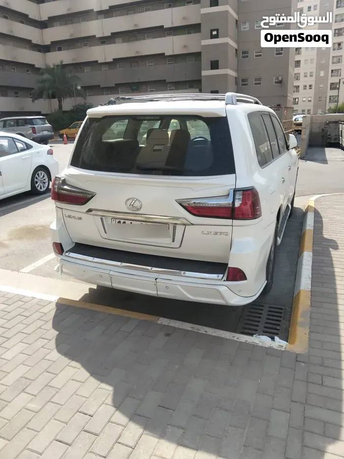 Toyota Land Cruiser 2011 photo 3