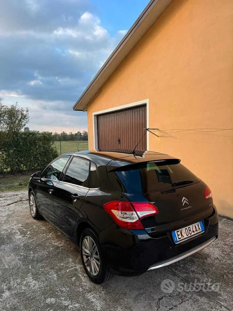 Citroen C4 2012 photo 4