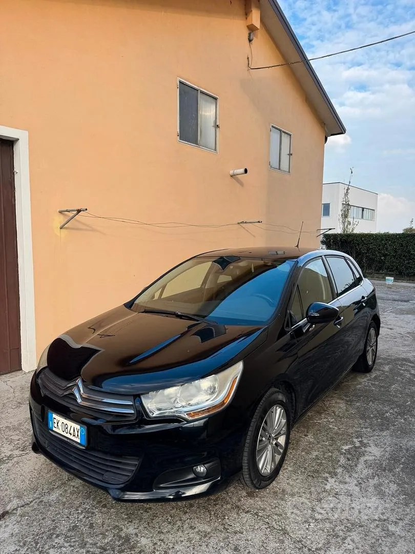 Citroen C4 2012 photo 3